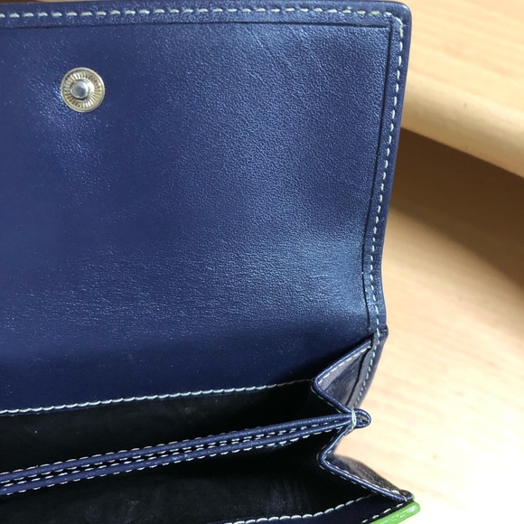 Kate Spade ♠️ Wallet Green - Picture 8 of 8